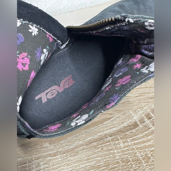 Teva Foxy Women 6.5 Black Nubuck Leather Ankle Boots - Picture 9 of 13